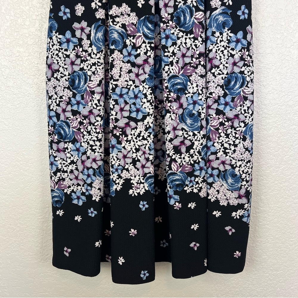 Karl Lagerfeld Black Purple Blue Floral Sleeveless Fit & Flare Dress size 4 - Picture 3 of 8